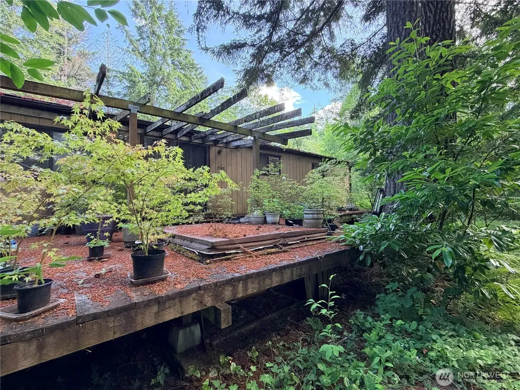 5445 SW County Line Road Port Orchard WA 98367