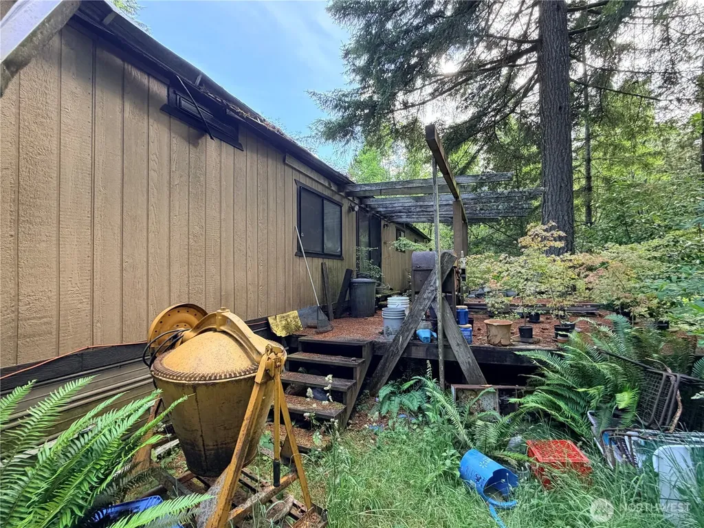 5445 SW County Line Road Port Orchard WA 98367