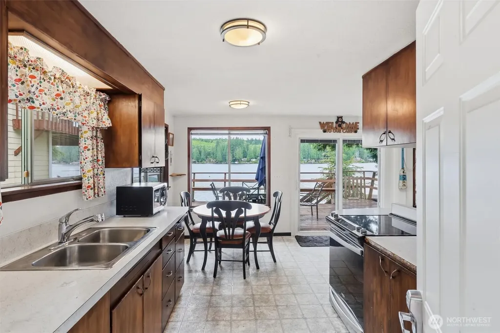 2020 S Lake Roesiger Road Snohomish WA 98290