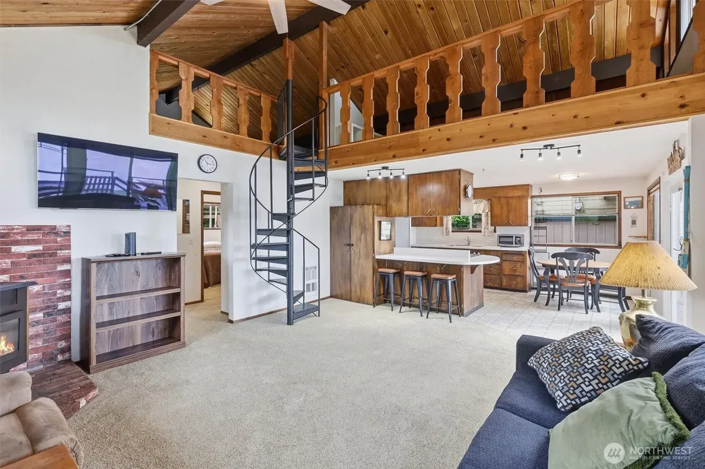 2020 S Lake Roesiger Road Snohomish WA 98290