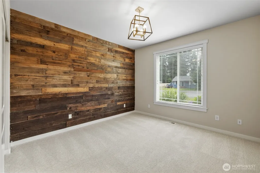 418 20th Street NW Puyallup WA 98371