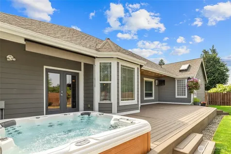 418 20th Street NW Puyallup WA 98371