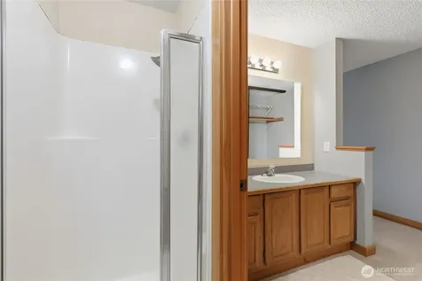 2500 W Manor Place Seattle WA 98199