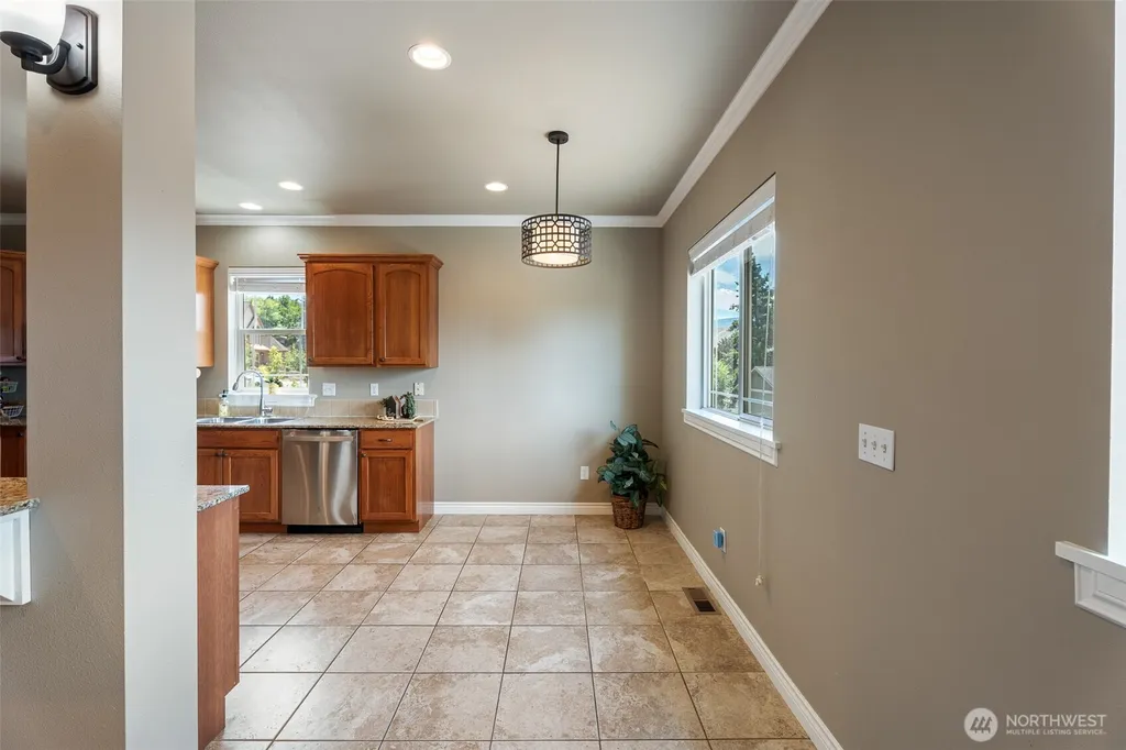 1541 N Anne Avenue East Wenatchee WA 98802