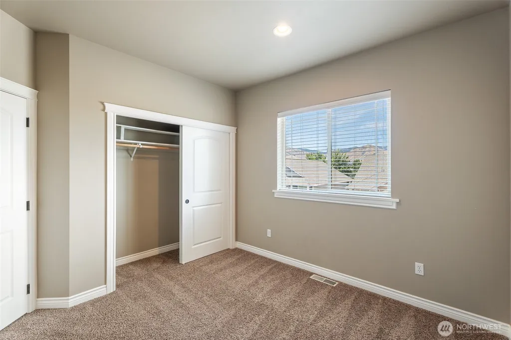 1541 N Anne Avenue East Wenatchee WA 98802