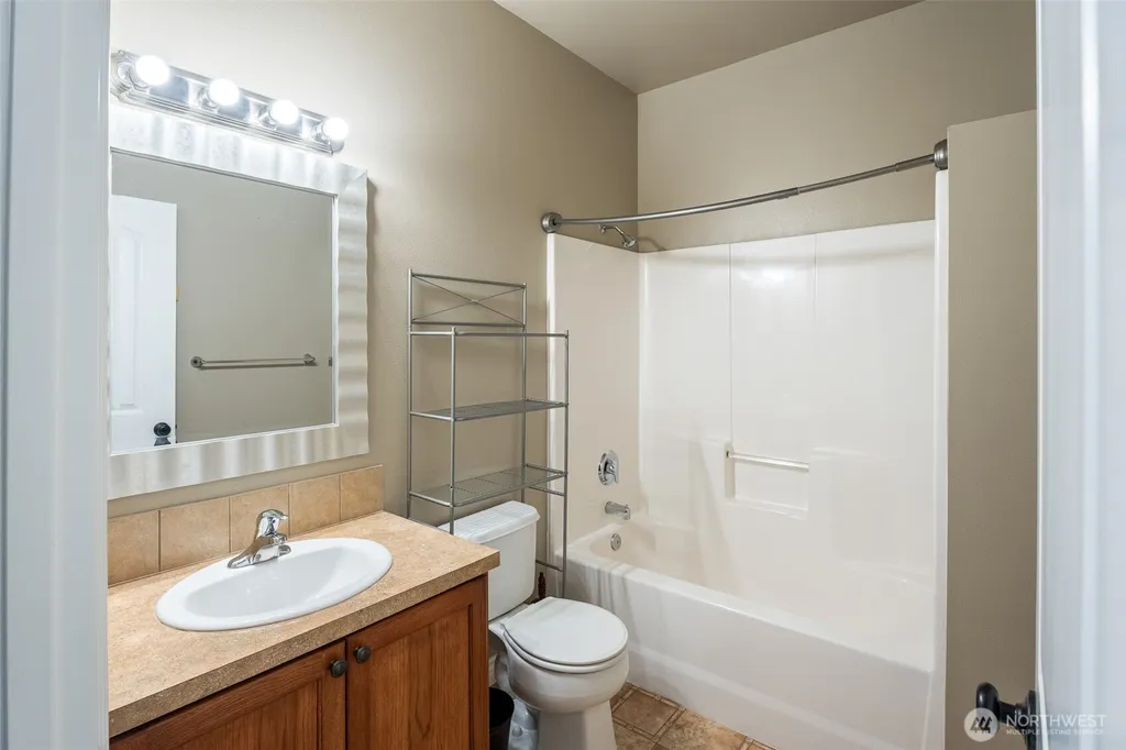 1541 N Anne Avenue East Wenatchee WA 98802