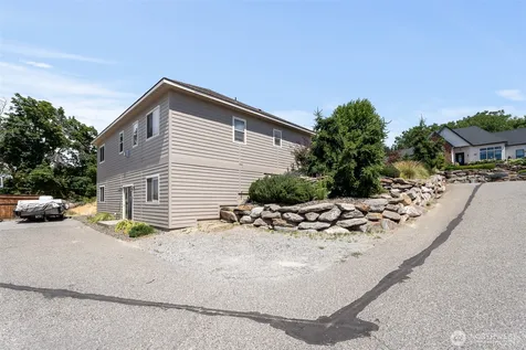 1541 N Anne Avenue East Wenatchee WA 98802