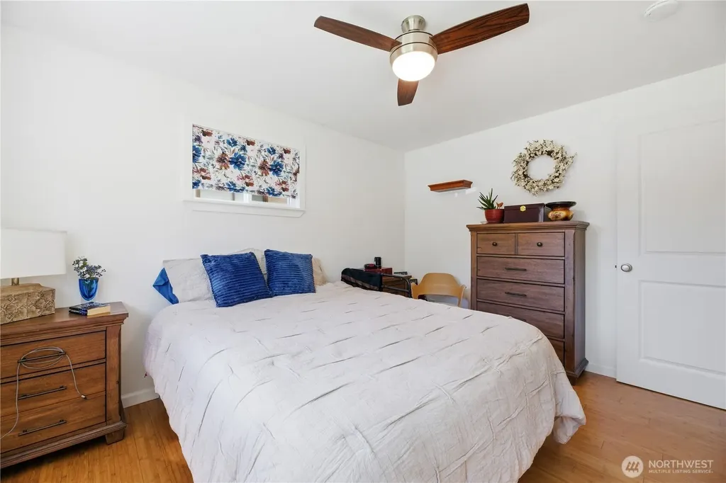 8414 Leona Way SW Lakewood WA 98499