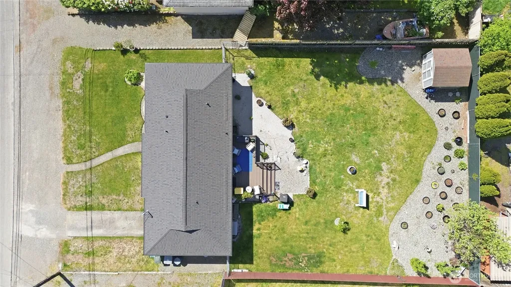 8414 Leona Way SW Lakewood WA 98499