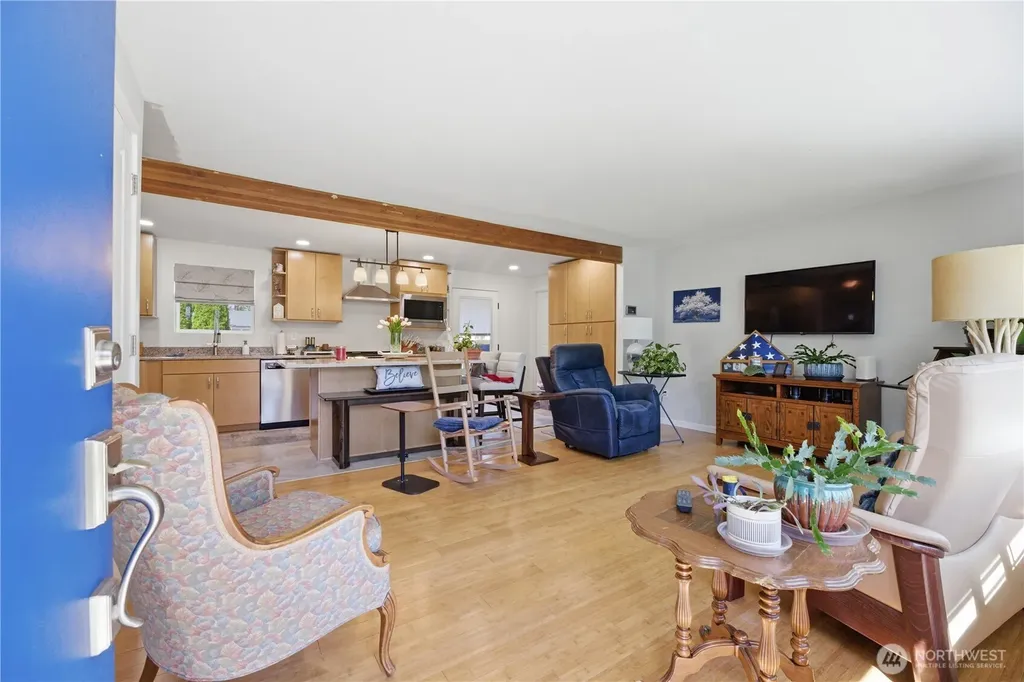 8414 Leona Way SW Lakewood WA 98499