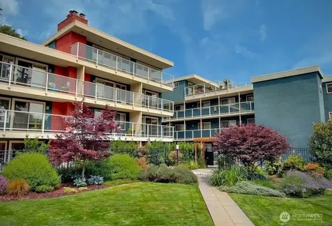 1730 Taylor Avenue N Seattle WA 98109