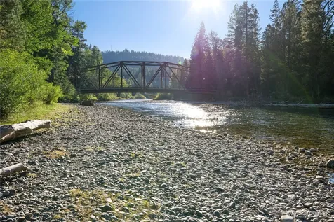 1990 Ruby King Loop Cle Elum WA 98922