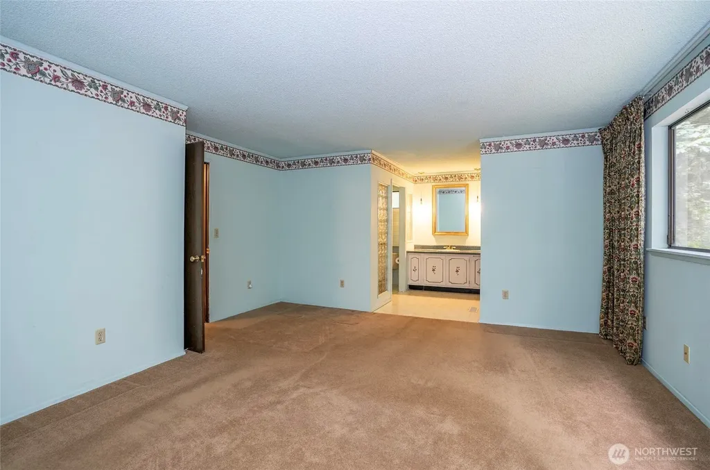 16035 266th Avenue SE Issaquah WA 98027