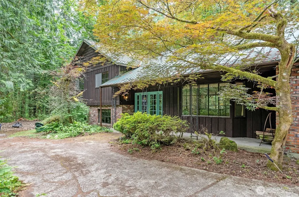 16035 266th Avenue SE Issaquah WA 98027