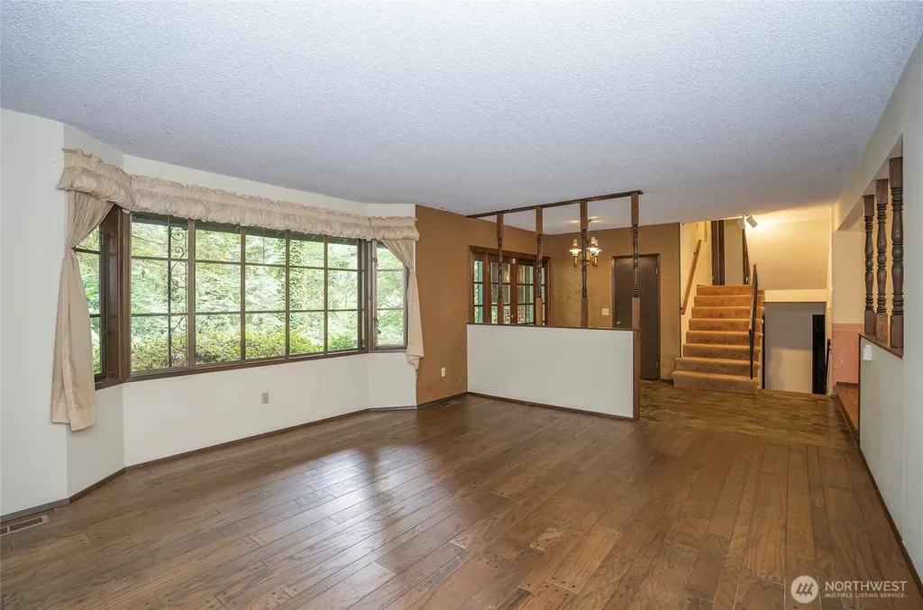 16035 266th Avenue SE Issaquah WA 98027