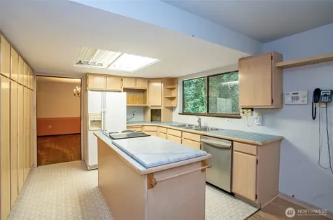 16035 266th Avenue SE Issaquah WA 98027