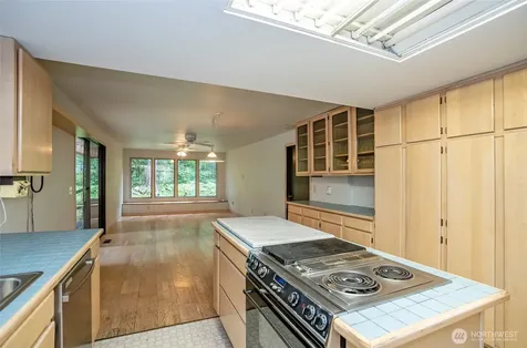 16035 266th Avenue SE Issaquah WA 98027