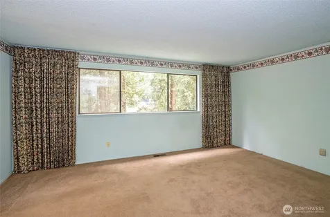 16035 266th Avenue SE Issaquah WA 98027