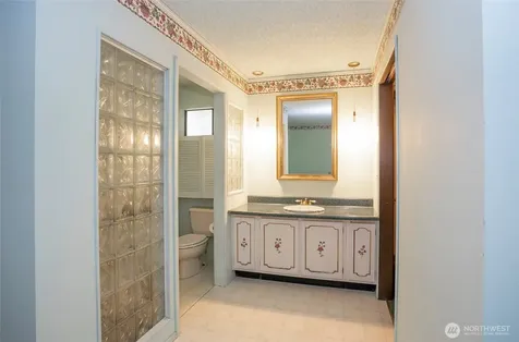 16035 266th Avenue SE Issaquah WA 98027