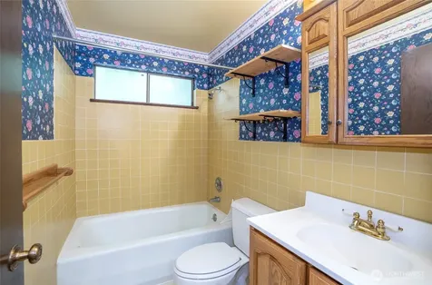 16035 266th Avenue SE Issaquah WA 98027