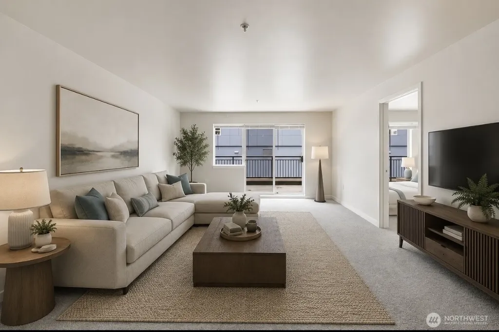 321 10th Avenue S Seattle WA 98104