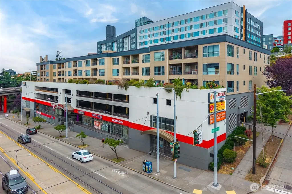 321 10th Avenue S Seattle WA 98104