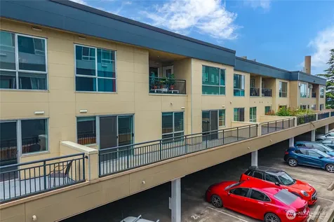321 10th Avenue S Seattle WA 98104
