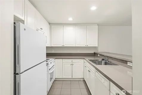 321 10th Avenue S Seattle WA 98104