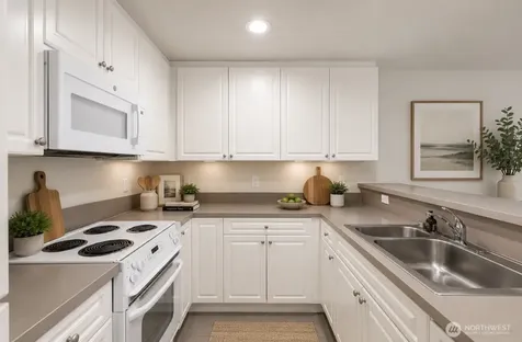 321 10th Avenue S Seattle WA 98104