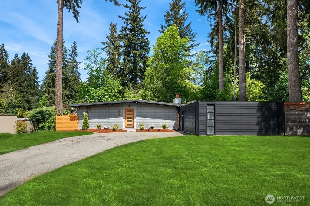 15634 SE 8th Street Bellevue WA 98008