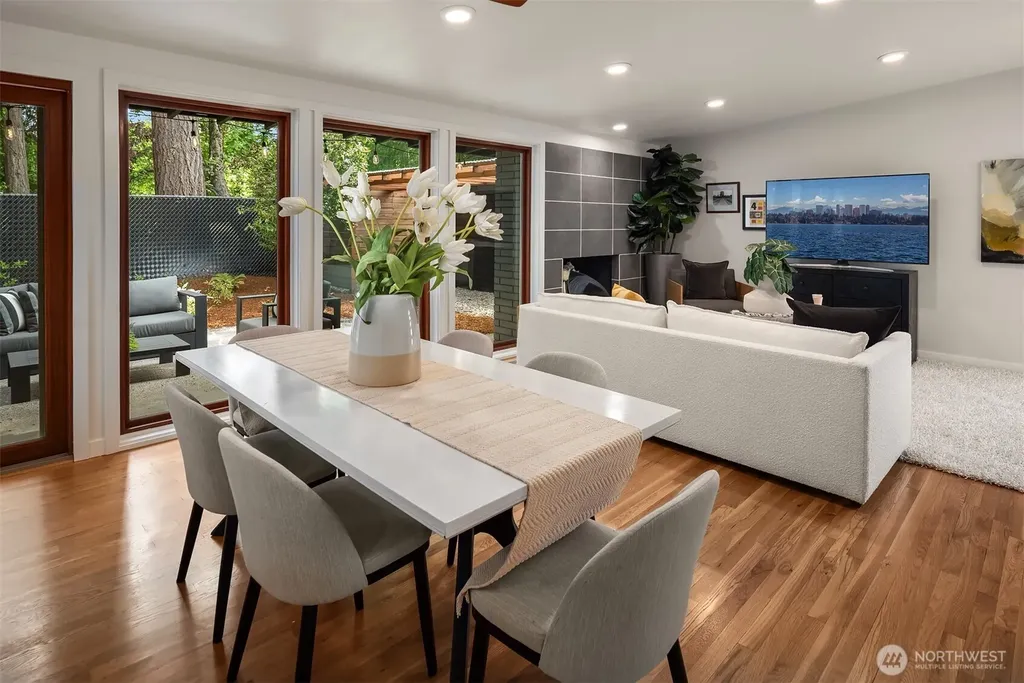 15634 SE 8th Street Bellevue WA 98008