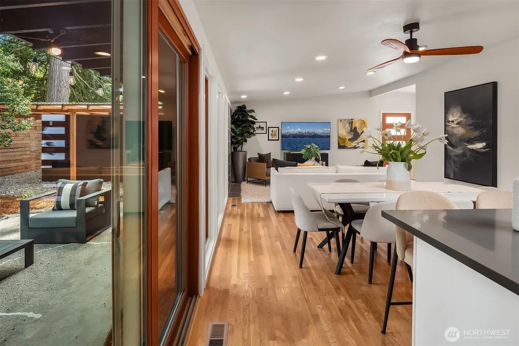 15634 SE 8th Street Bellevue WA 98008