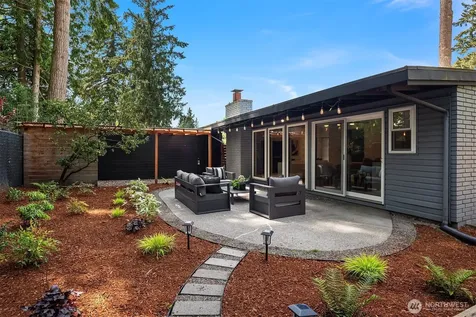 15634 SE 8th Street Bellevue WA 98008