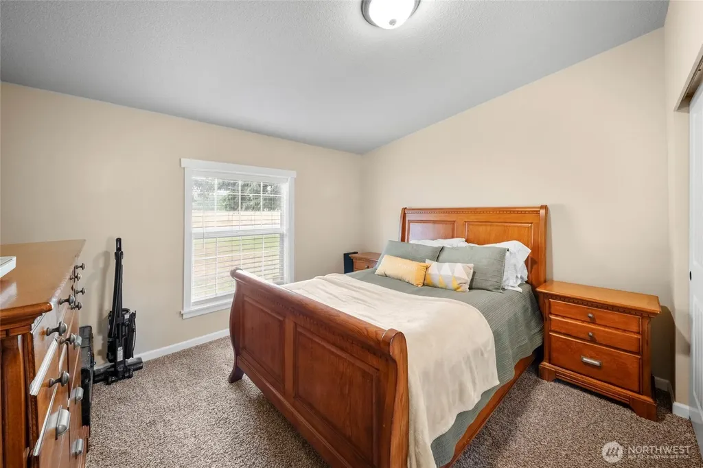18911 Joselyn Street SW Rochester WA 98579