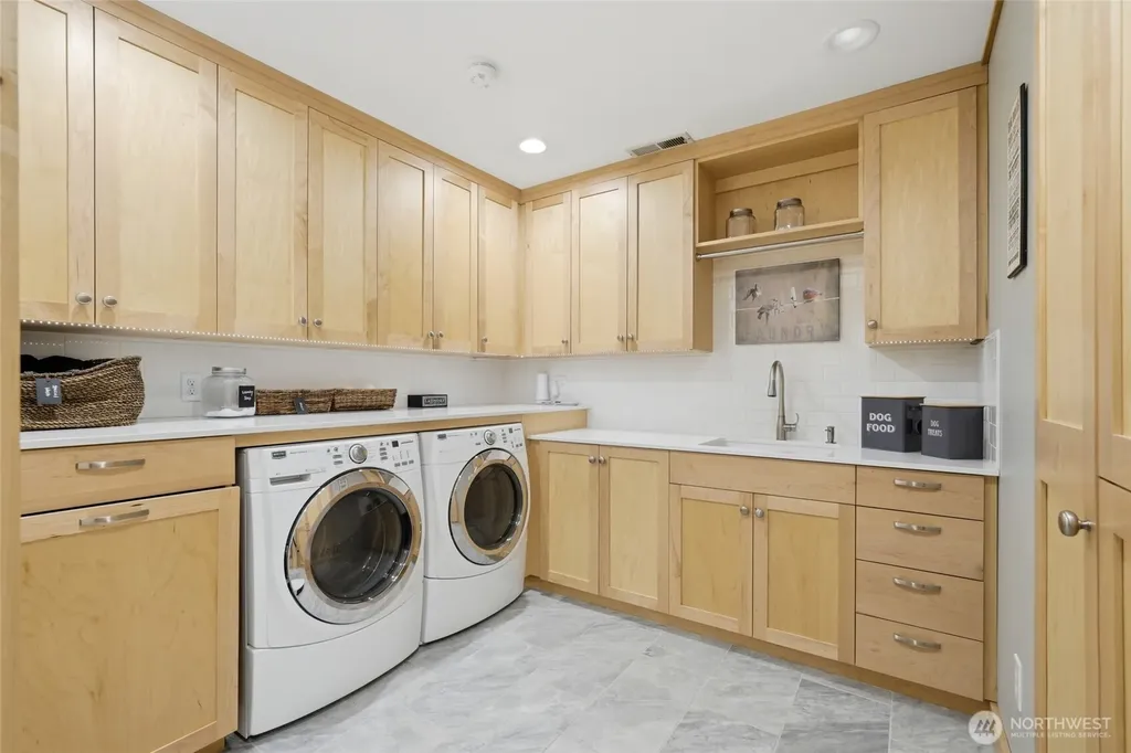 23813 121st Avenue NE Arlington WA 98223