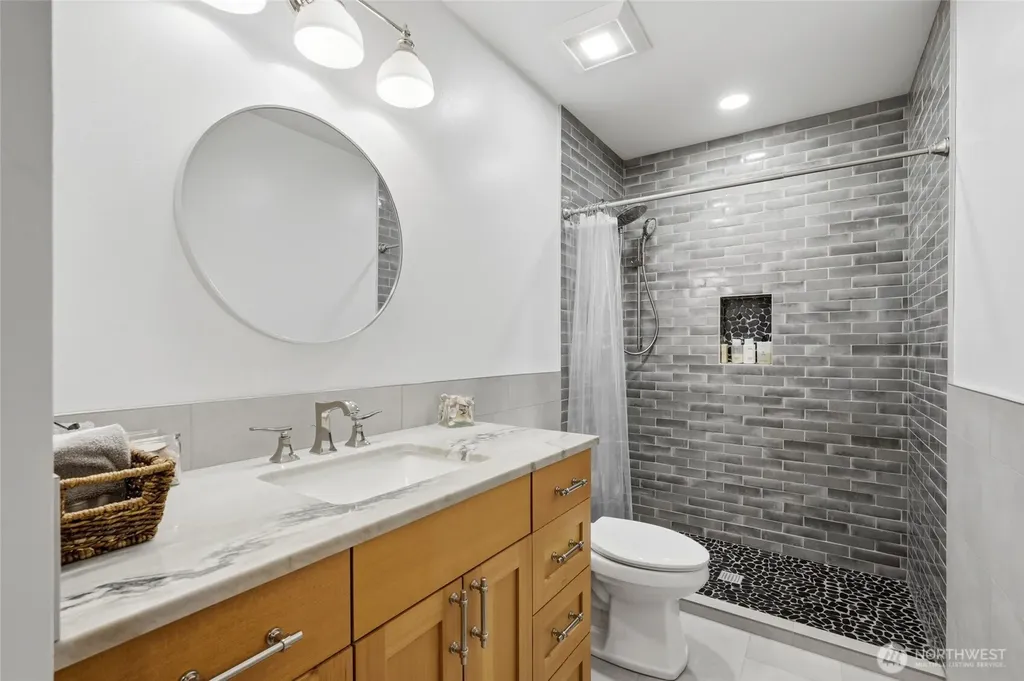 23813 121st Avenue NE Arlington WA 98223