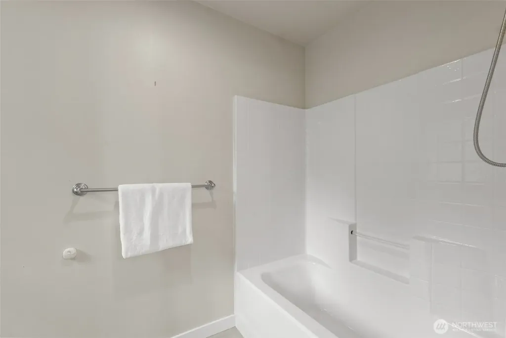 9118 NE 160th Place Bothell WA 98028