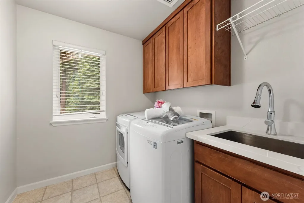9118 NE 160th Place Bothell WA 98028