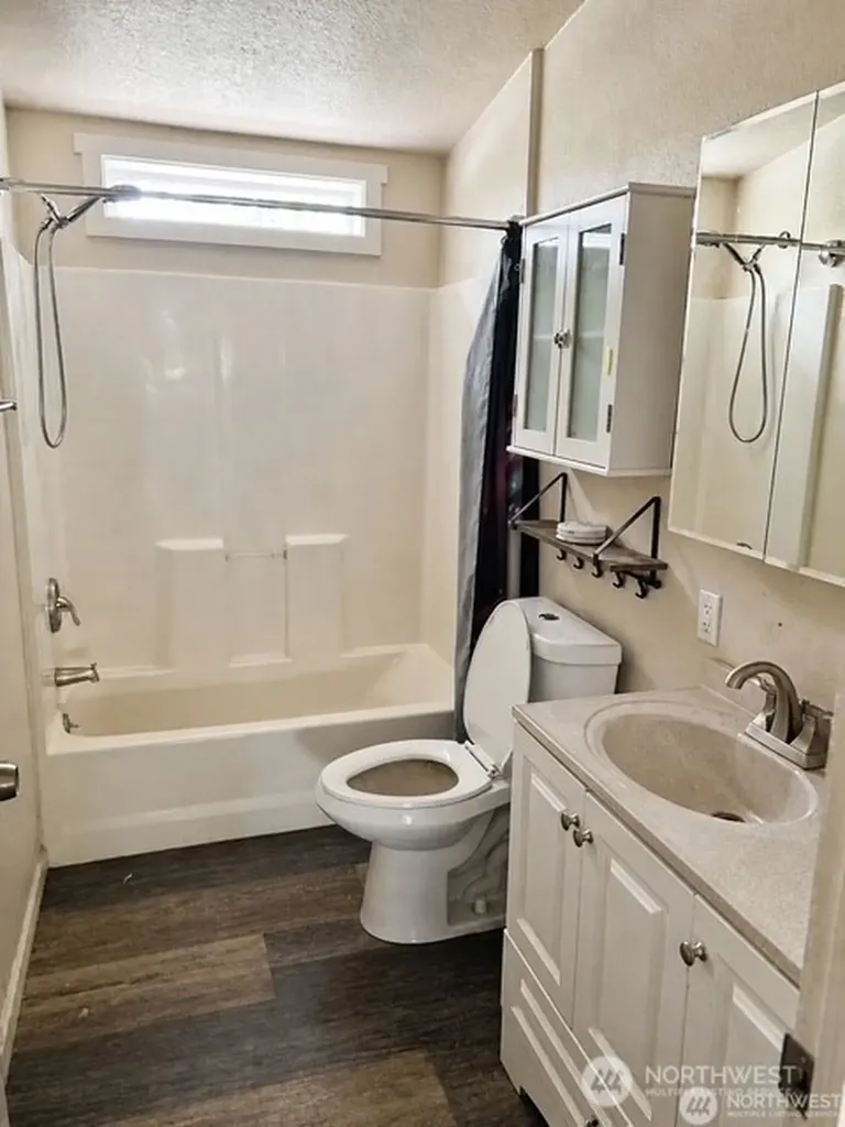 51 W Joslin Road Shelton WA 98584