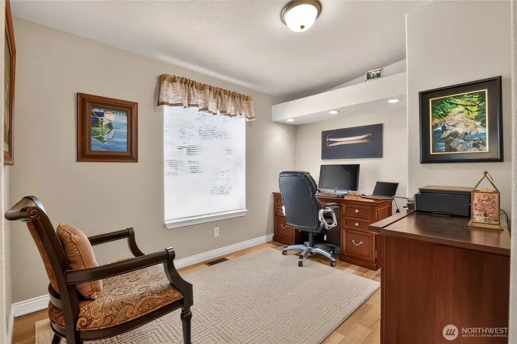 1427 100th Street SW Everett WA 98204