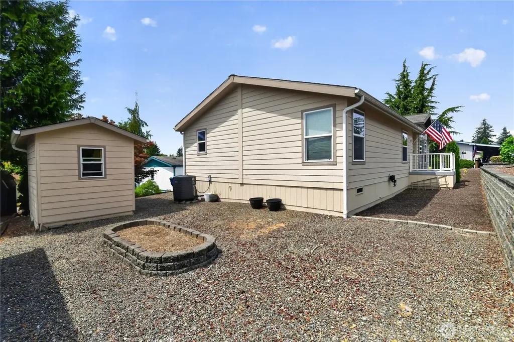 1427 100th Street SW Everett WA 98204