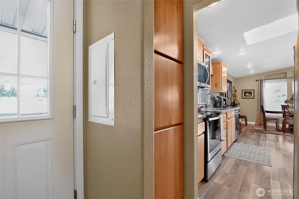 1427 100th Street SW Everett WA 98204