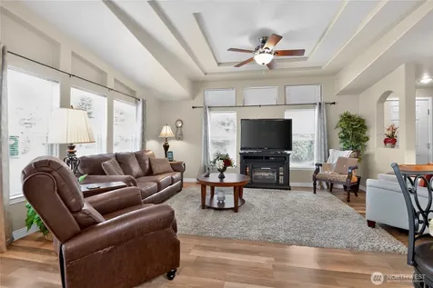 1427 100th Street SW Everett WA 98204