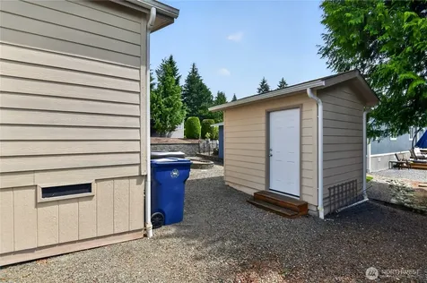 1427 100th Street SW Everett WA 98204