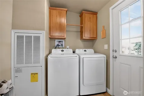 1427 100th Street SW Everett WA 98204