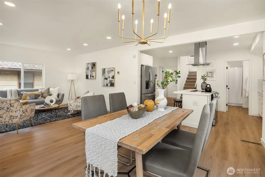 5040 35th Avenue SW Seattle WA 98126
