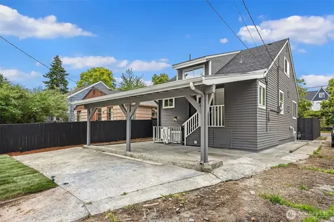 5040 35th Avenue SW Seattle WA 98126