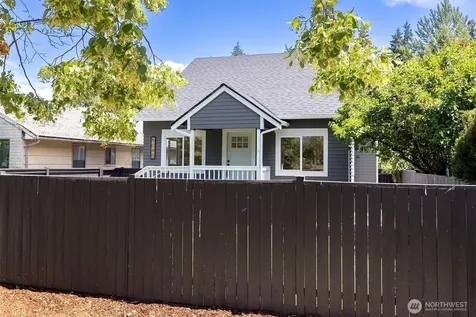 5040 35th Avenue SW Seattle WA 98126