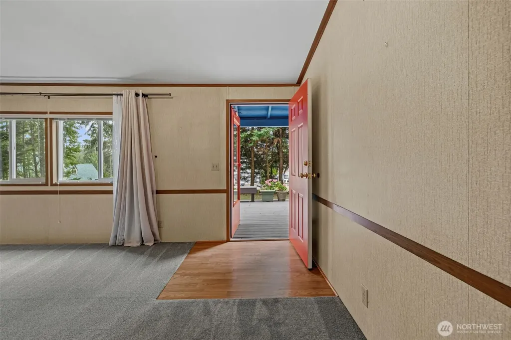1828 Lake Drive Camano Island WA 98282