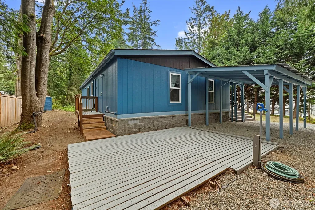 1828 Lake Drive Camano Island WA 98282